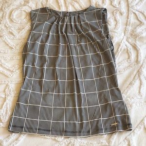 Professional sleeveless top